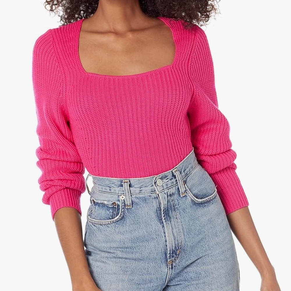 Steve Madden pink sweater